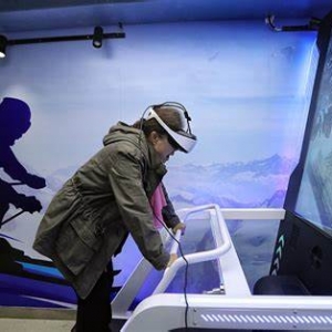 VR冰雪运动 感受科幻魅力助力完美冬奥